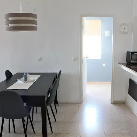Apartamento Con Vistas, Playa Y Wifi *